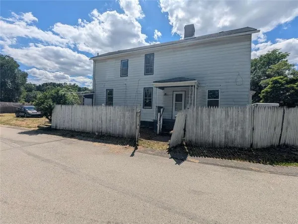 $29,900 | 46 South Railroad Street, Manor, PA 15665