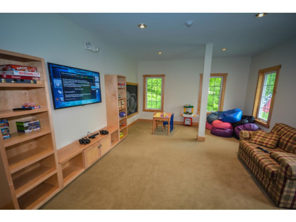 41 B Kingswood Road, Unit 41B West Dover, VT 05356 - Photo 17 of 17 Gallery Image 17