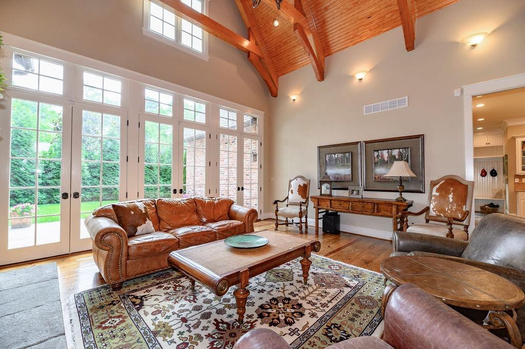 1204 Indian Mound Road Lexington, KY 40502 - Photo 9 of 58 Photo 9