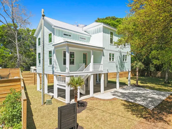 $549,000 | 3821 Myrtle Drive, Murrells Inlet, SC 29576