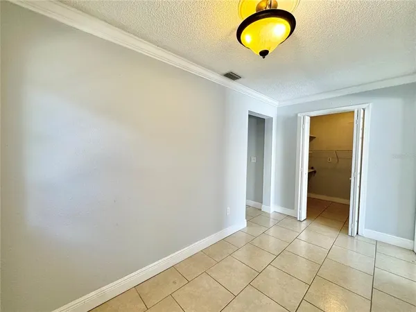 $2,500 | 2410 Hartridge Point Drive West, Winter Haven, FL 33881