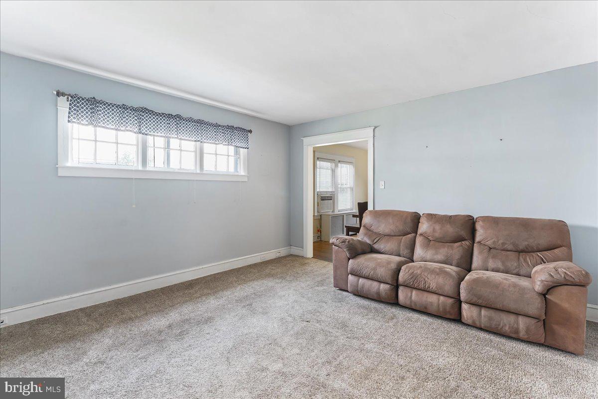 111 Sycamore Road Havertown, PA 19083 - Photo 13 of 25