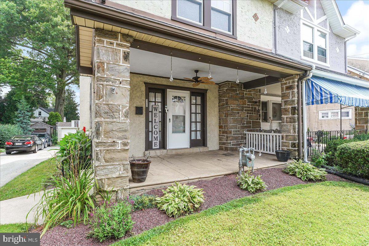 111 Sycamore Road Havertown, PA 19083 - Photo 3 of 25