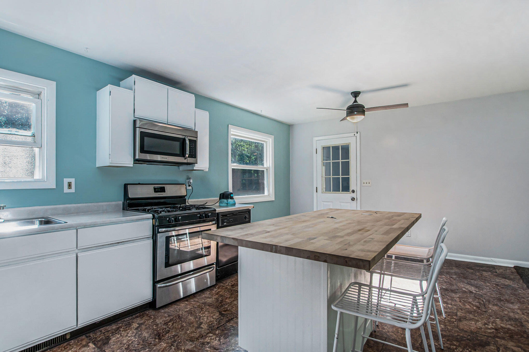 5045 Lindsey Road Delton, MI 49046 - Photo 7 of 25 DSC04313