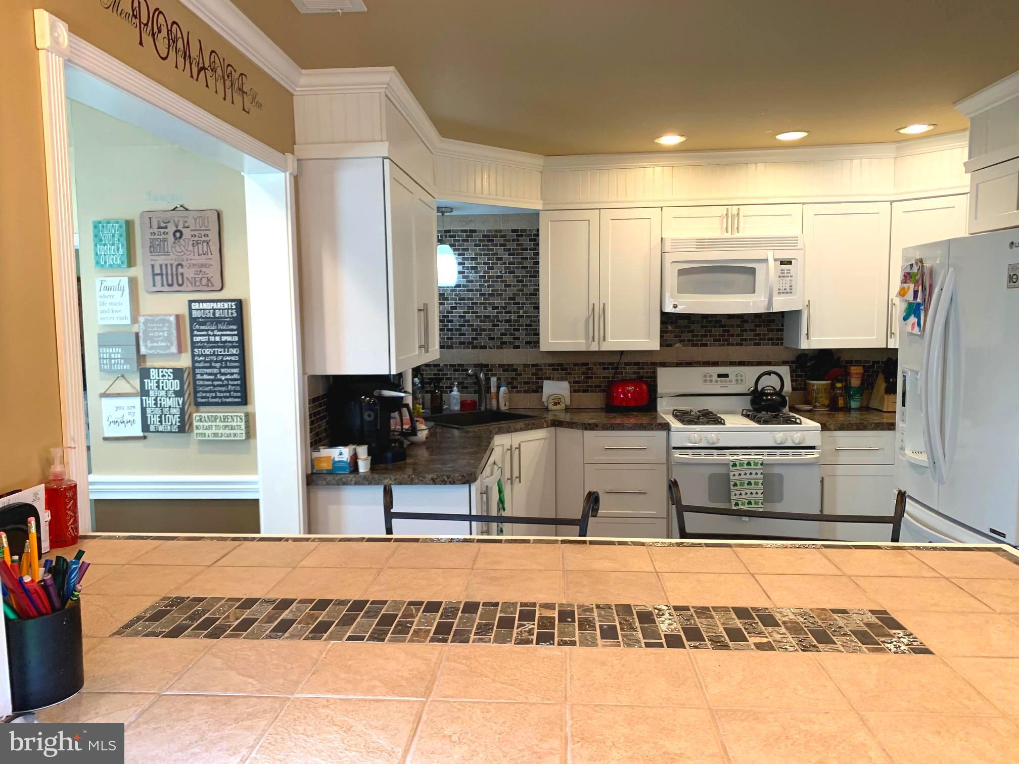 2524 Secane Road Secane, PA 19018 - Photo 18 of 46