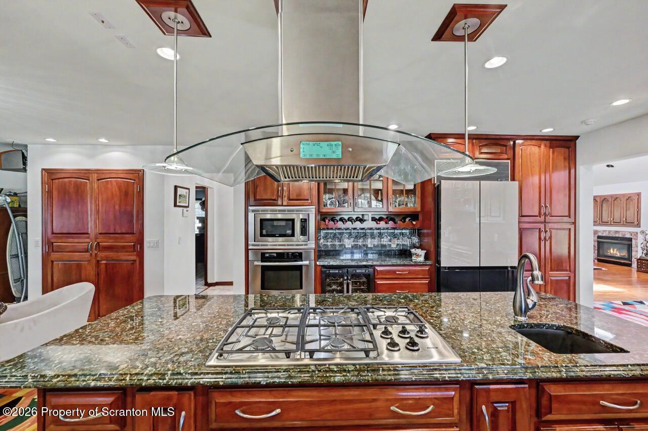 602 Hampton Road Clarks Summit, PA 18411 - Photo 22 of 73 Kitchen