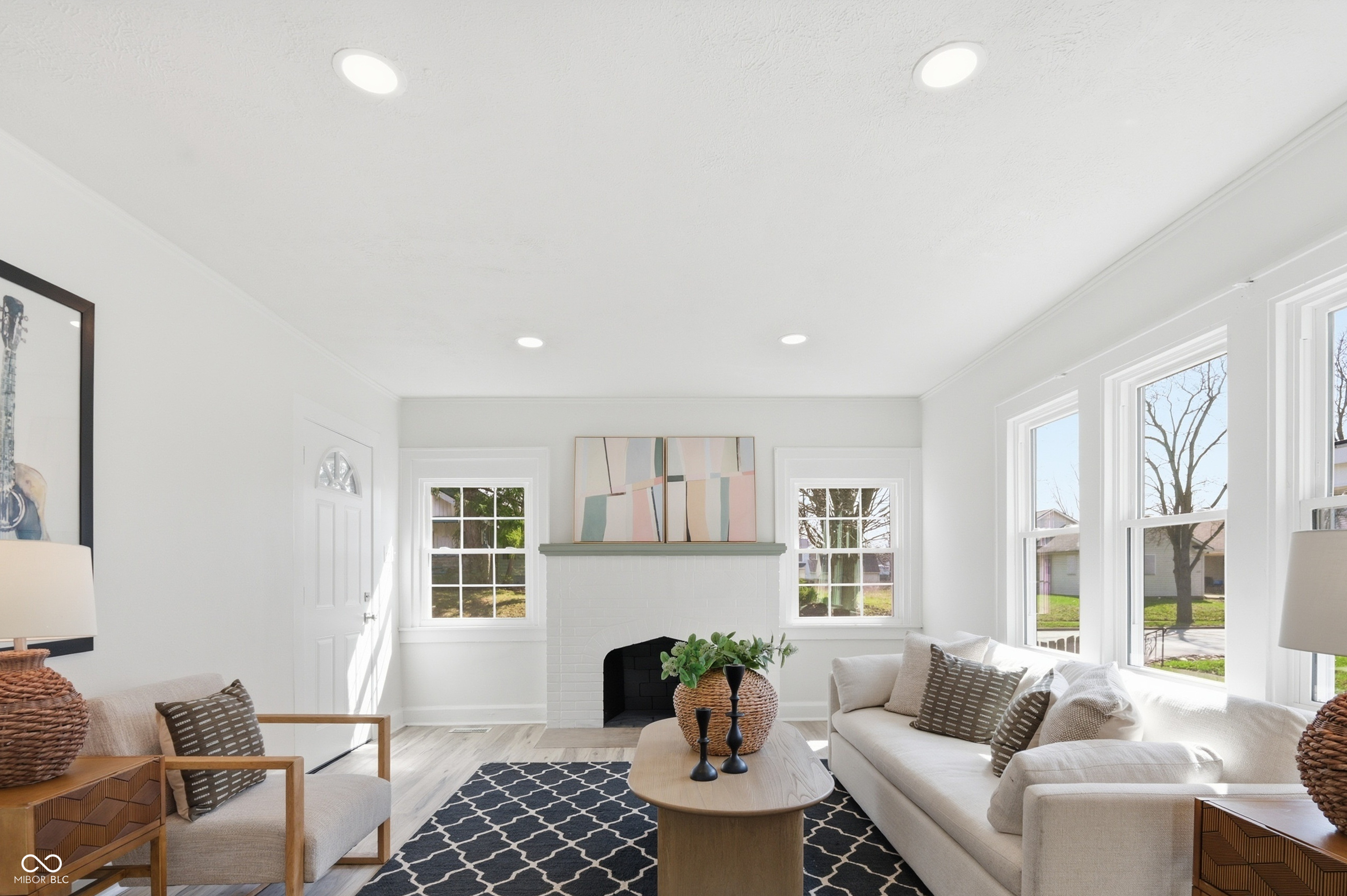 1808 Nichol Avenue Anderson, IN 46016 - Photo 3 of 19