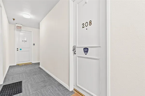 $2,700 | 16940 Chatsworth Street, Unit 208, Granada Hills, CA 91344