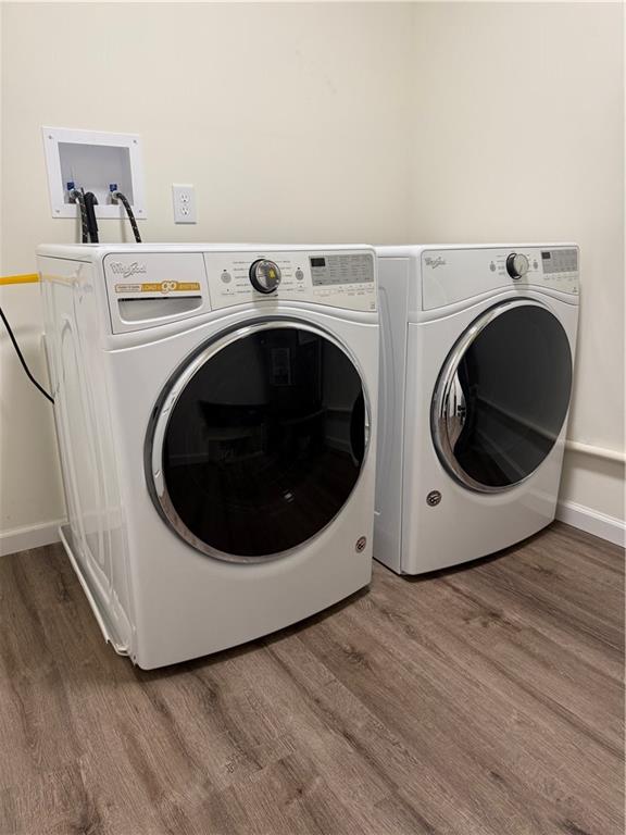 902 Morrison Street Pittsburgh, PA 15212 - Photo 17 of 36 a utility room with dryer and washer