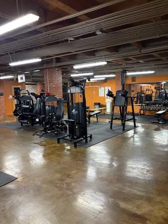 $285,000 | 510 Delaware Street, Unit 405, Kansas City, MO 64105