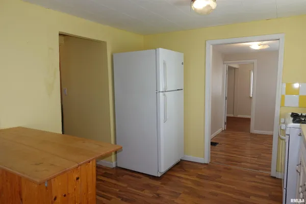 $59,900 | 1465 Jefferson Street, Galesburg, IL 61401