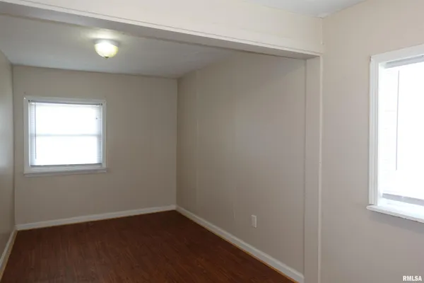$59,900 | 1465 Jefferson Street, Galesburg, IL 61401