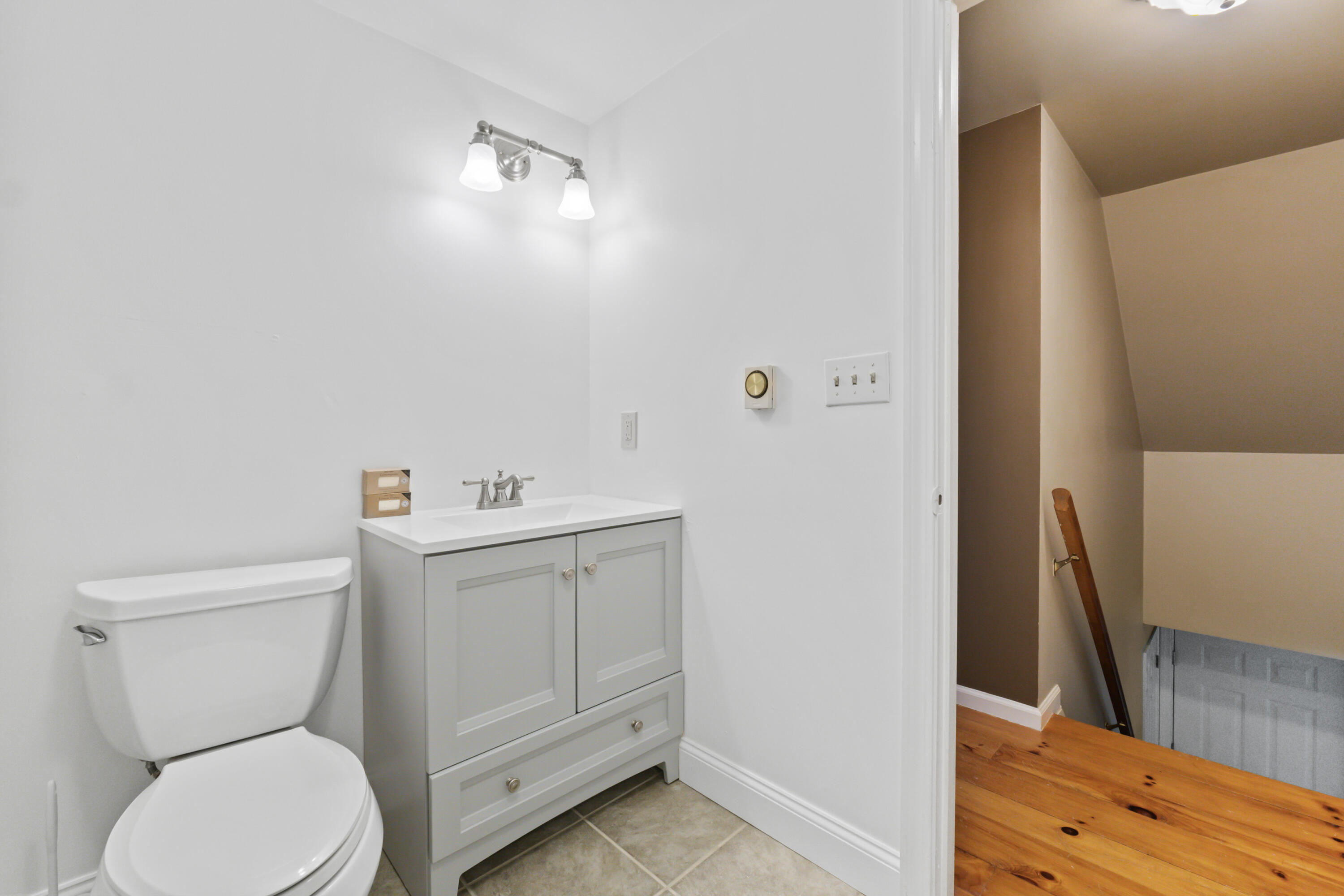 5 Leighton Road Yarmouth, ME 04096 - Photo 18 of 44 Primary Bath