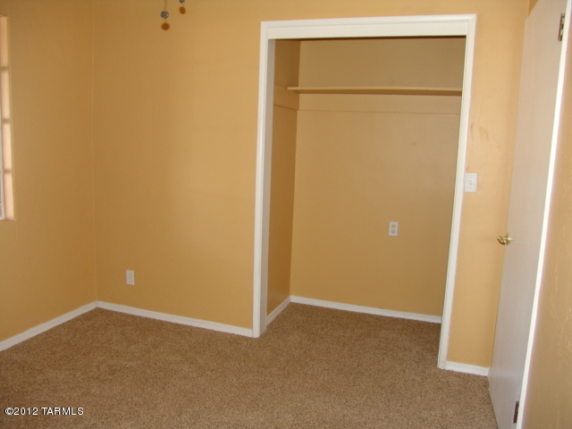1940 North Santa Rosa Avenue Tucson, AZ 85712 - Photo 11 of 19