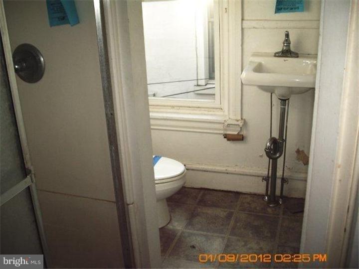 5217 Ridge Avenue Philadelphia, PA 19128 - Photo 12 of 19