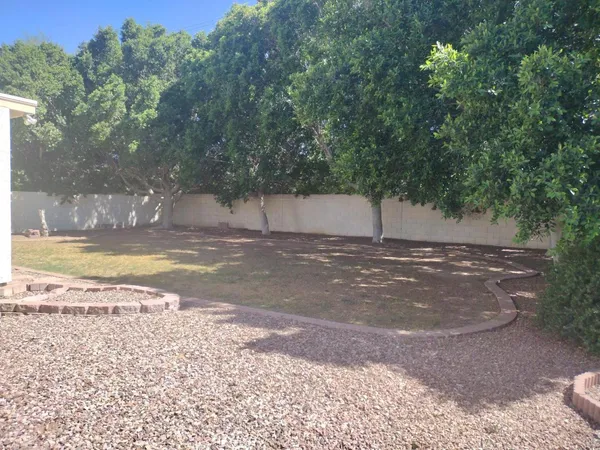 $2,750 | 5825 West Wethersfield Drive, Glendale, AZ 85304
