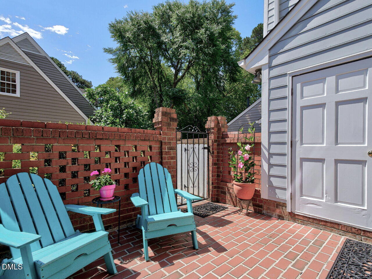 6012 Tenter Banks Square Raleigh, NC 27609 - Photo 16 of 30 032-1280x960-patio