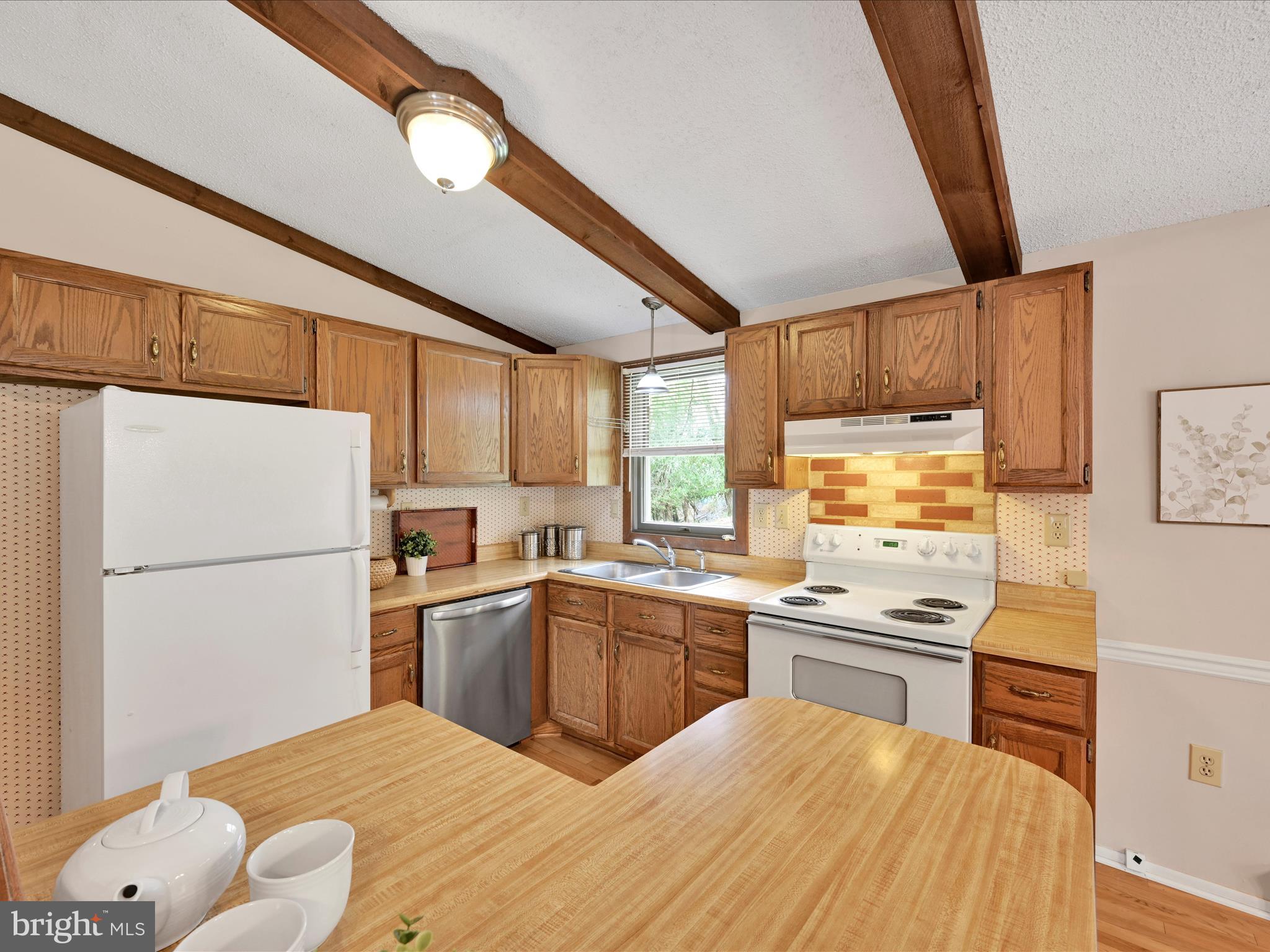 62 Ridge Avenue Ephrata, PA 17522 - Photo 12 of 36 Kitchen