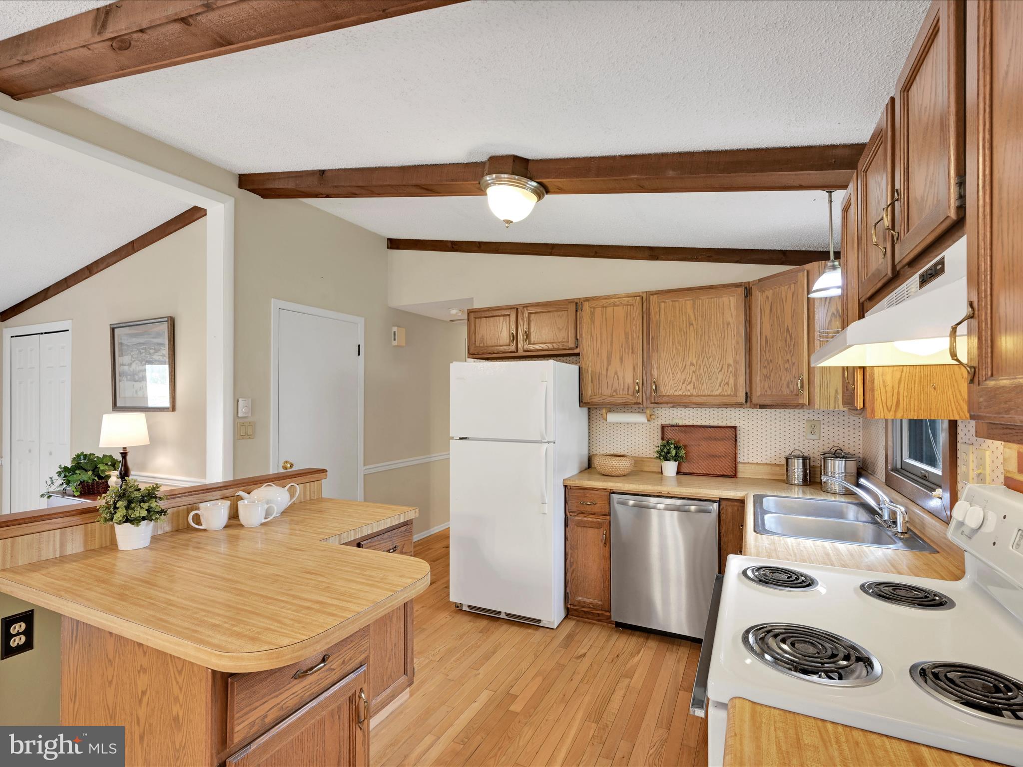 62 Ridge Avenue Ephrata, PA 17522 - Photo 13 of 36 Kitchen