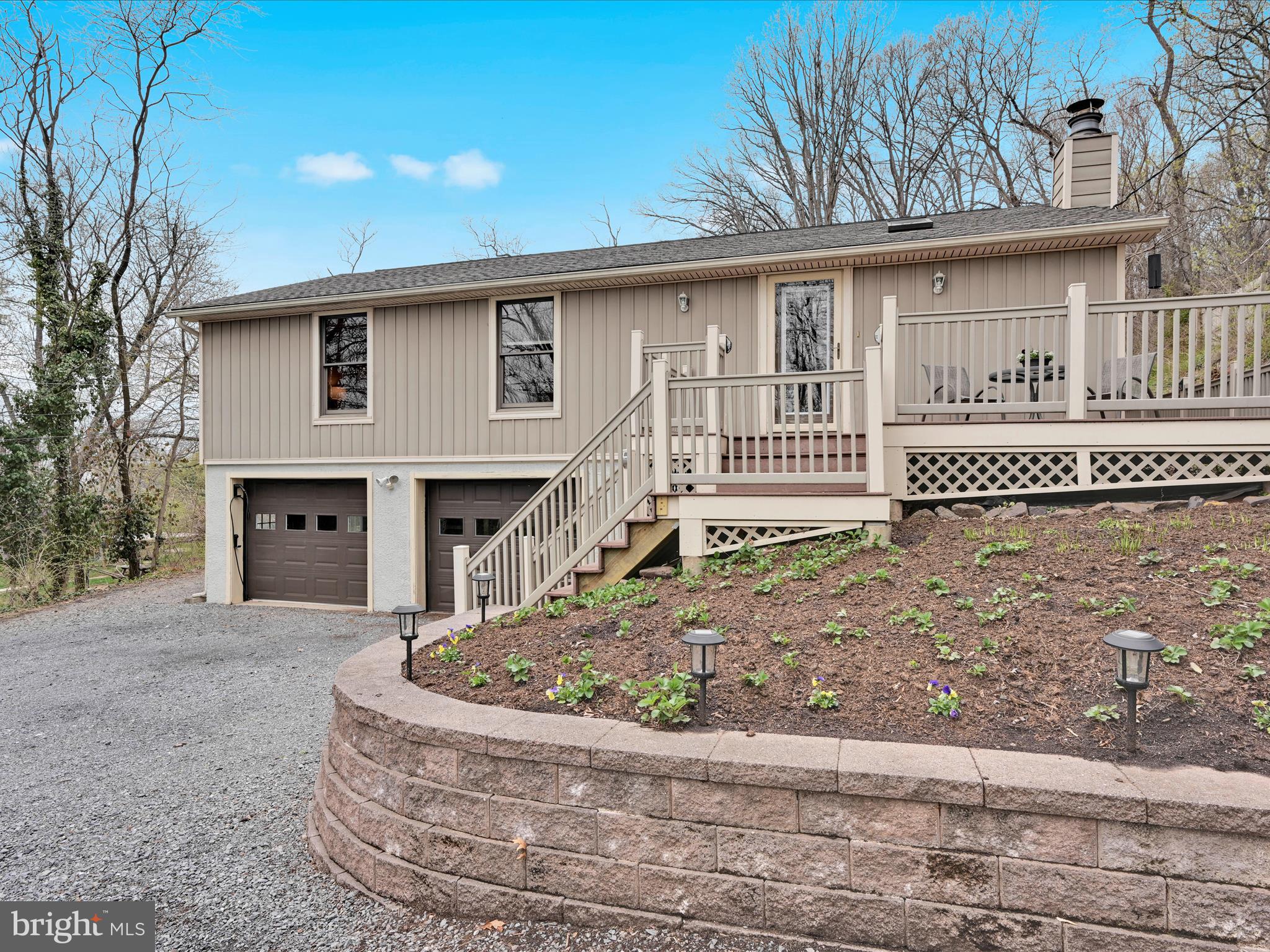 62 Ridge Avenue Ephrata, PA 17522 - Photo 7 of 36 Front