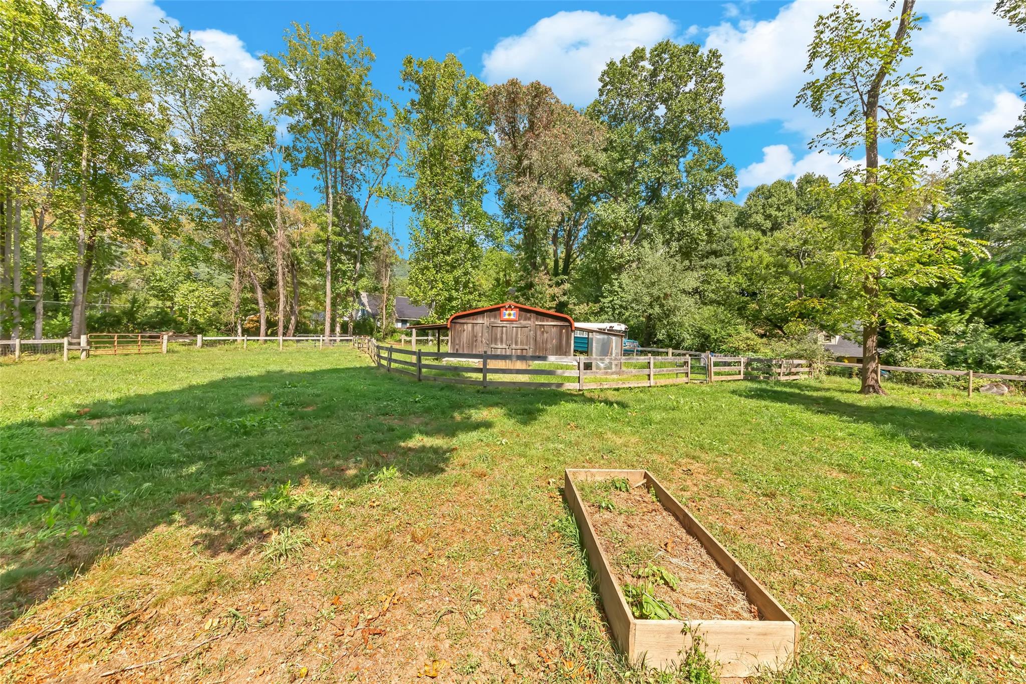 21 Patton Cemetery Road Swannanoa, NC 28778 - Photo 15 of 48 Gallery Image 15
