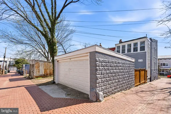 $949,999 | 148 Todd Place Northeast, Washington, DC 20002
