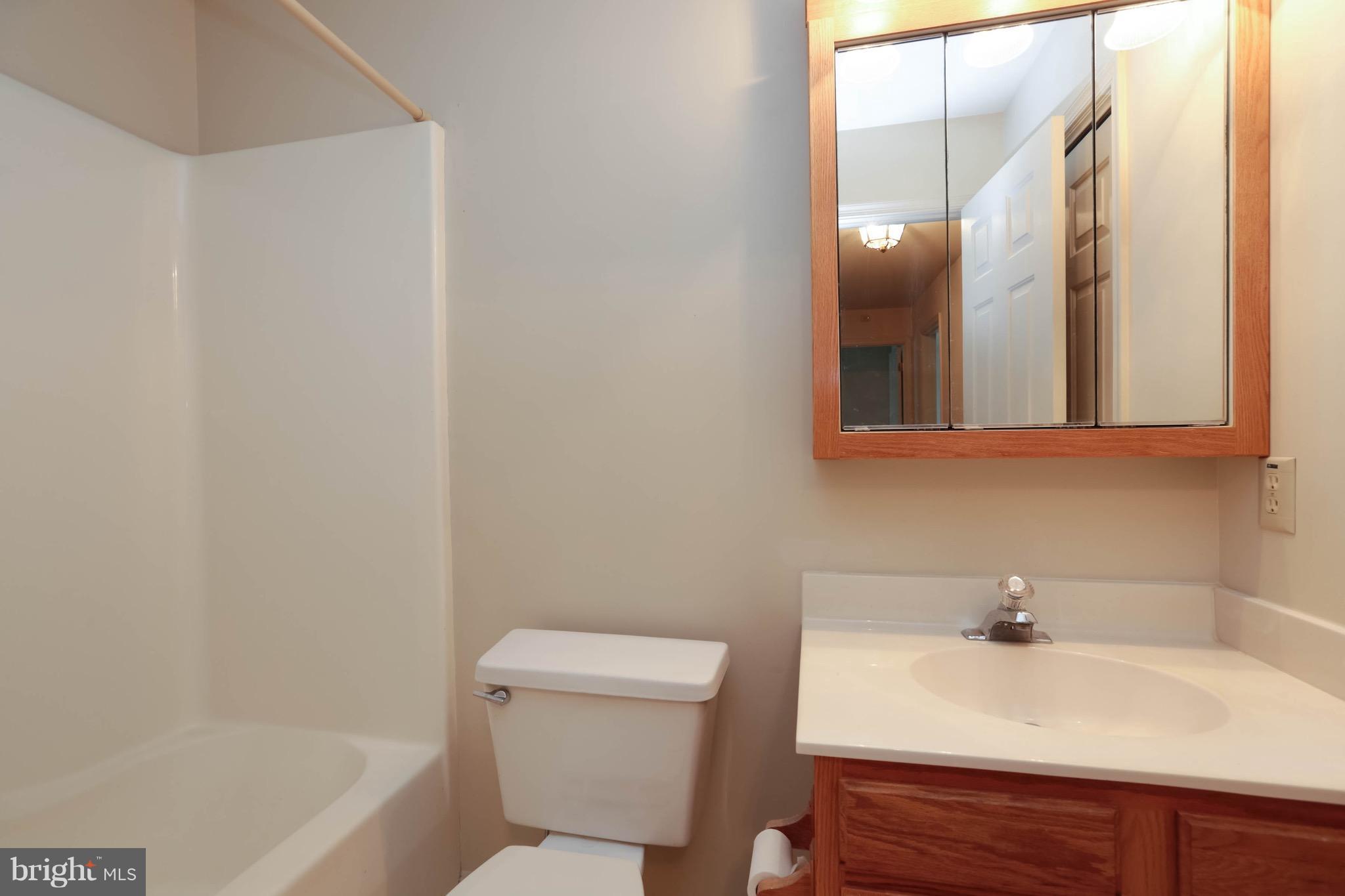 4259 Chapel Road Perry Hall, MD 21128 - Photo 21 of 28 Bath