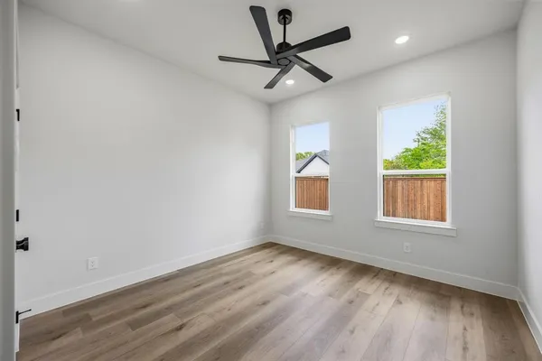 $455,000 | 512 Waikiki Trail, Tool, TX 75143