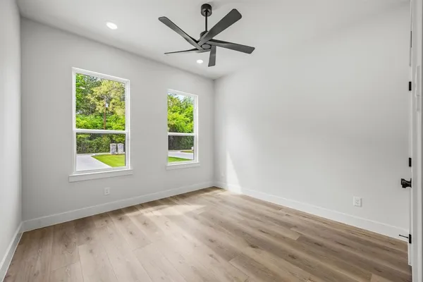 $455,000 | 512 Waikiki Trail, Tool, TX 75143