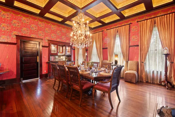 $699,900 | 401 North Walnut Avenue, Eagle Lake, TX 77434