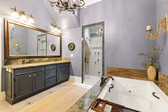 $699,900 | 401 North Walnut Avenue, Eagle Lake, TX 77434