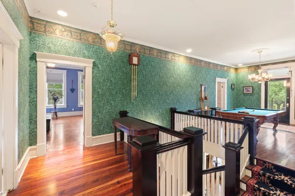 $699,900 | 401 North Walnut Avenue, Eagle Lake, TX 77434