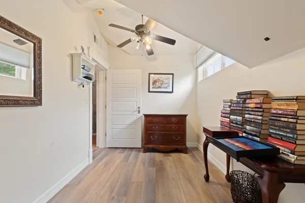 $699,900 | 401 North Walnut Avenue, Eagle Lake, TX 77434