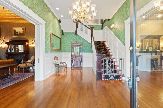 $699,900 | 401 North Walnut Avenue, Eagle Lake, TX 77434