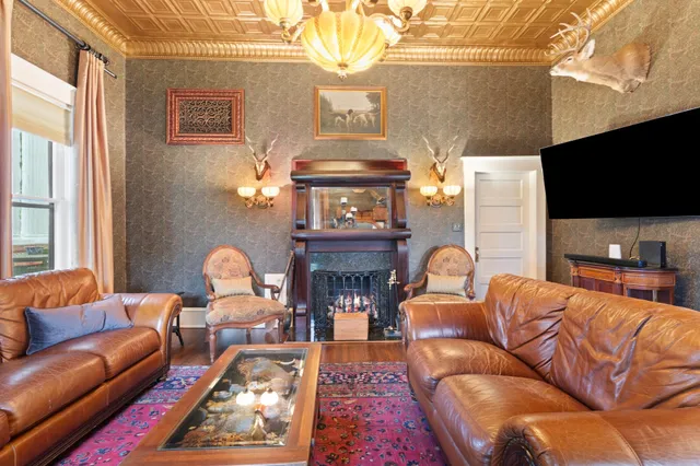 $699,900 | 401 North Walnut Avenue, Eagle Lake, TX 77434