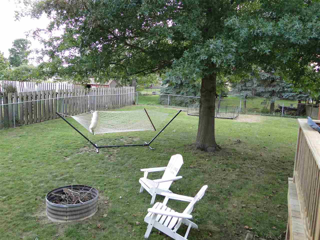 5806 Oakbrook Road Davenport, IA 52806 - Photo 14 of 16 Gallery Image 14