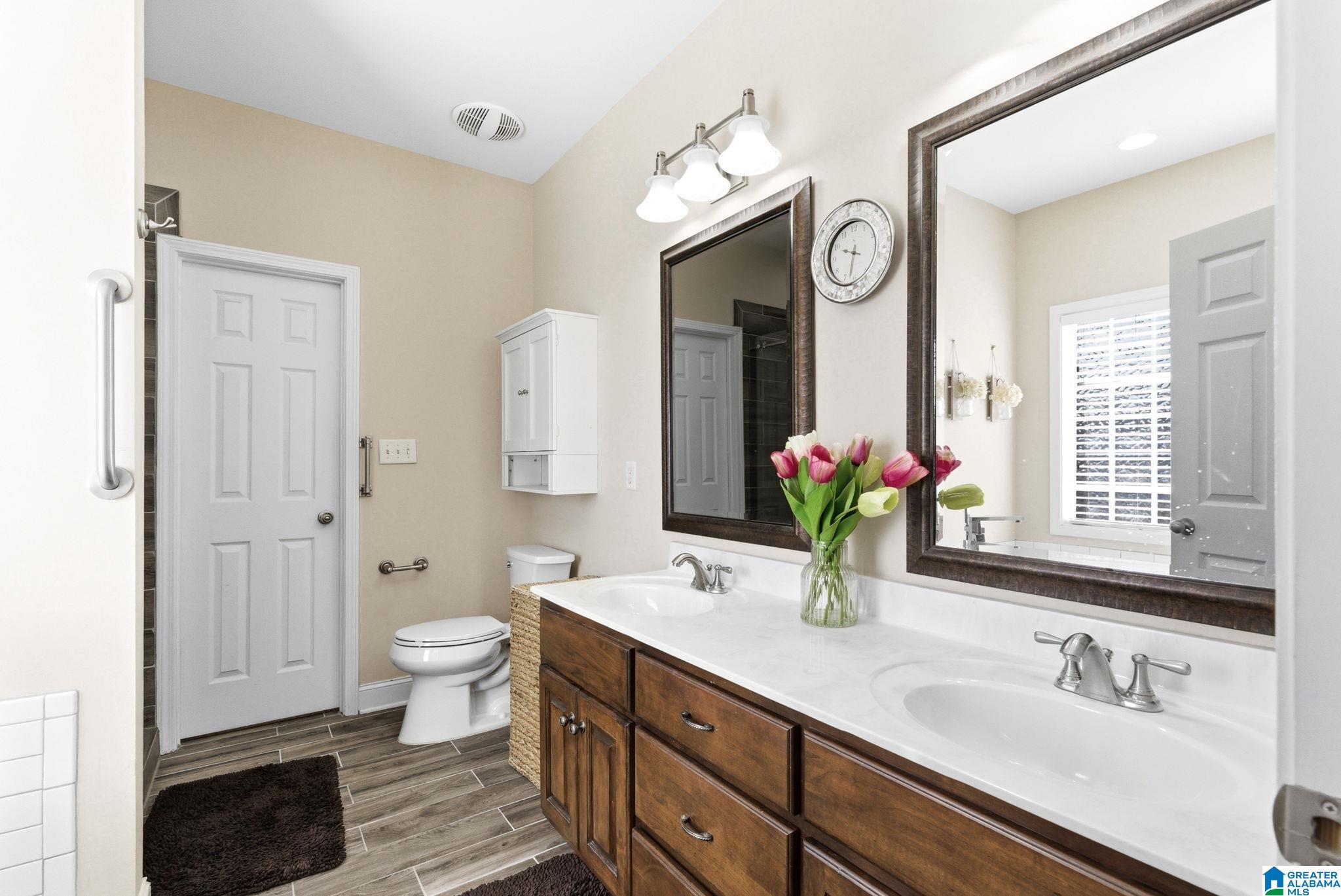 555 Creek Ridge Drive Riverside, AL 35135 - Photo 13 of 37 Gallery Image 13