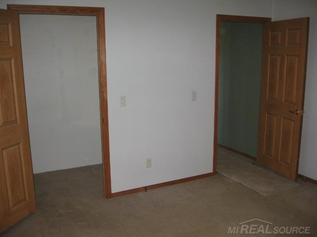 8595 Gibbons Road Jeddo, MI 48032 - Photo 13 of 43 31240761-12.JPG