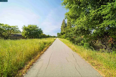 $2,099,000 | 15 Wildwood Court, Danville, CA 94526