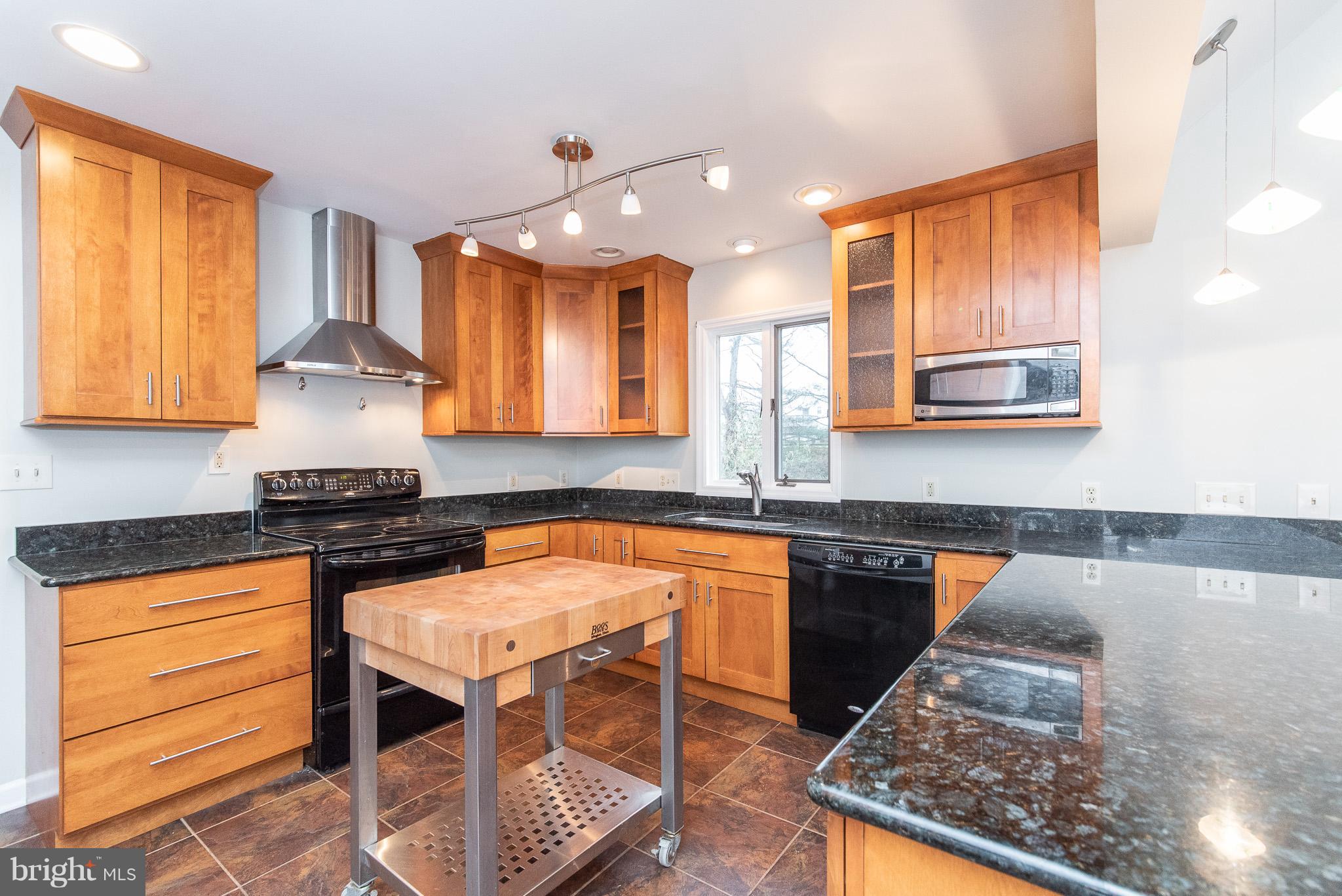 907 East Wheel Road Bel Air, MD 21015 - Photo 18 of 43 Kitchen