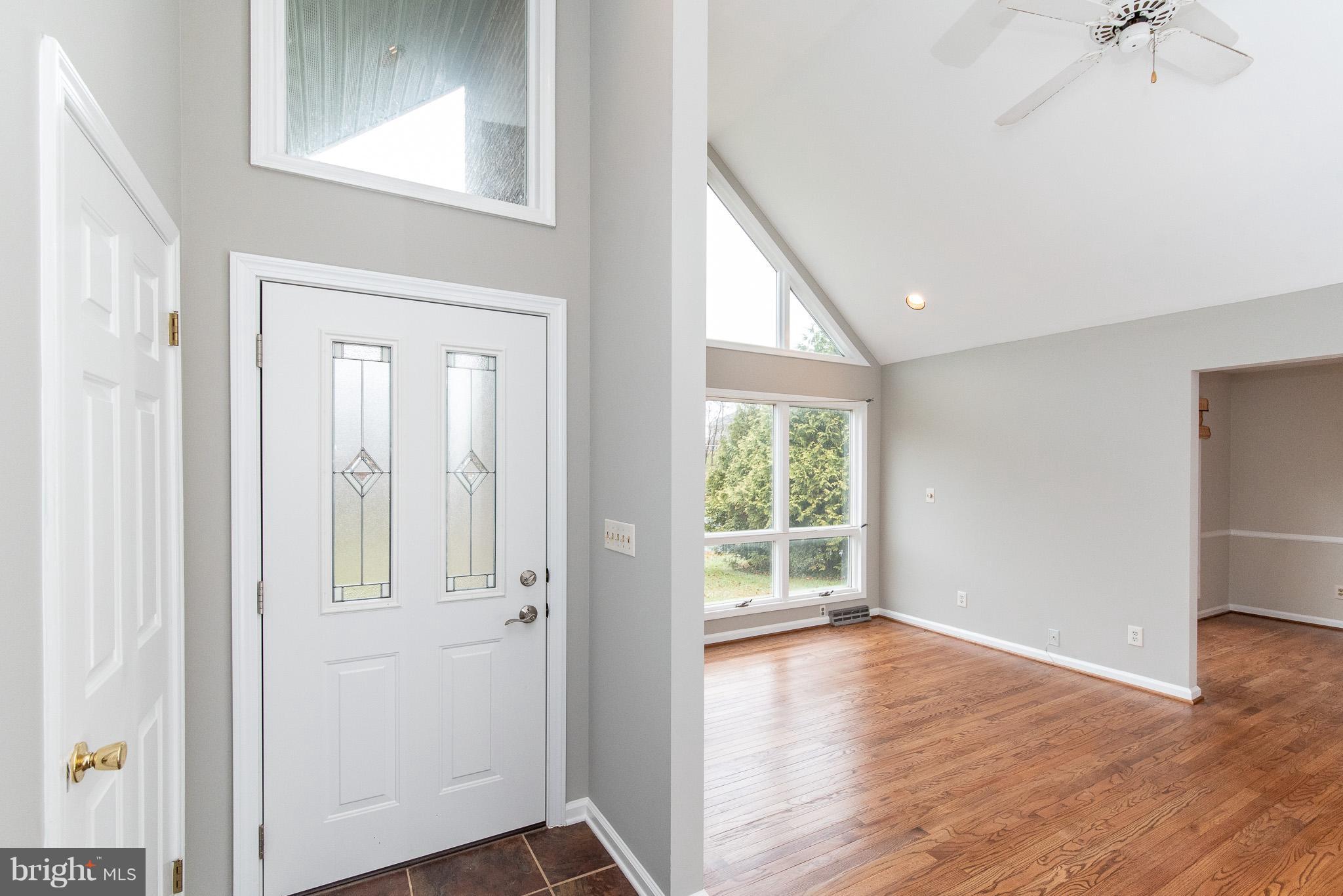 907 East Wheel Road Bel Air, MD 21015 - Photo 4 of 43 Foyer