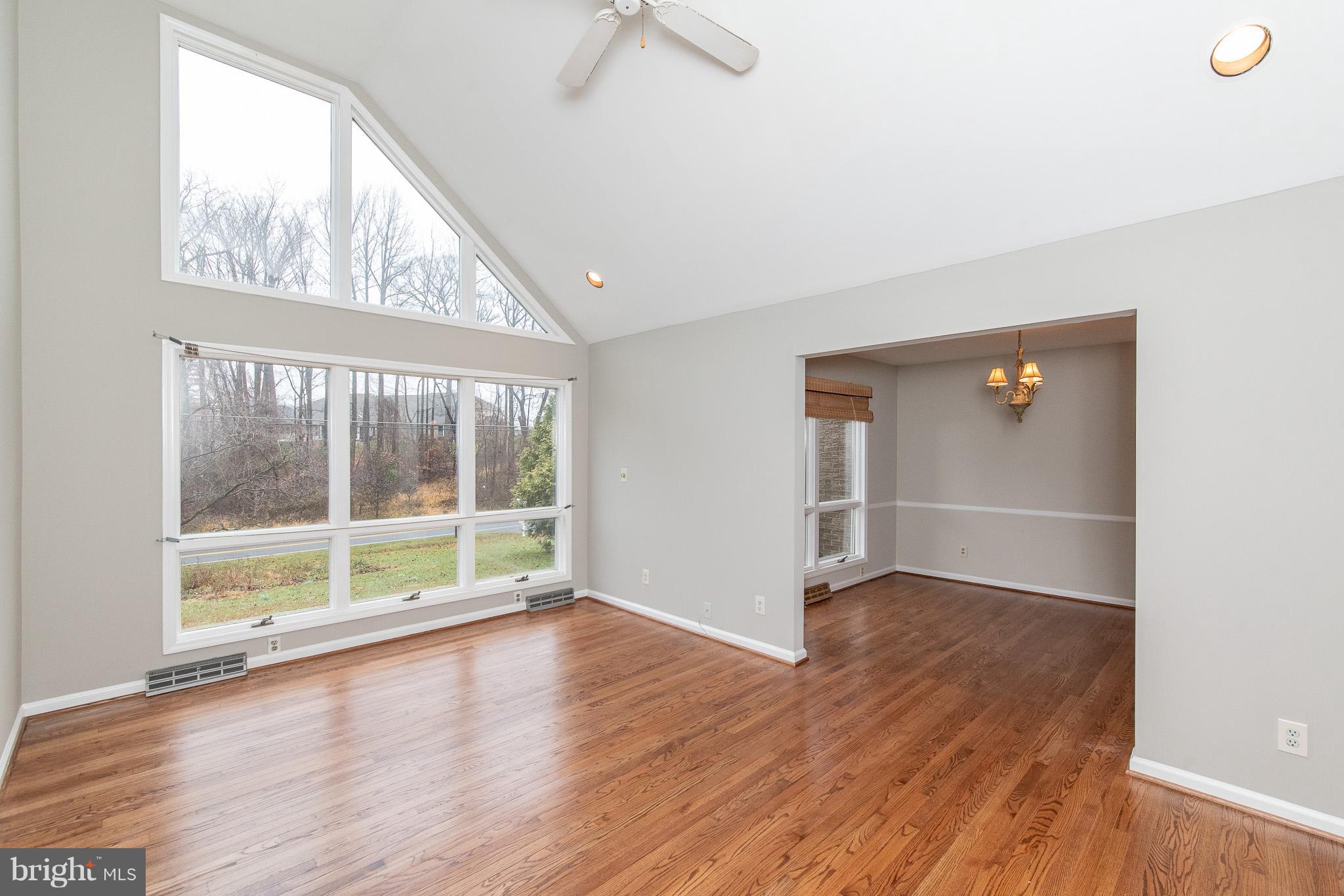 907 East Wheel Road Bel Air, MD 21015 - Photo 5 of 43 Living Room