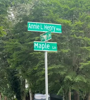 $339,990 | 100 Maple Lane, Medford, NY 11763