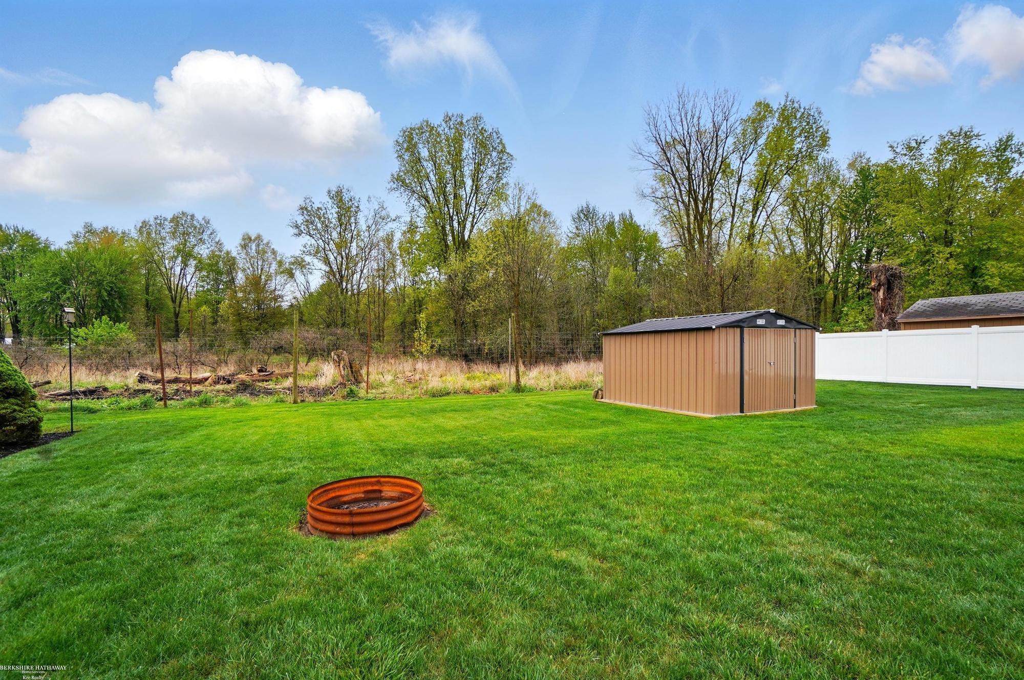 2725 West Temperance Road Temperance, MI 48182 - Photo 52 of 53 50173761-2dab901c-f18e-4994-b63d-c1b620845c44.JPG