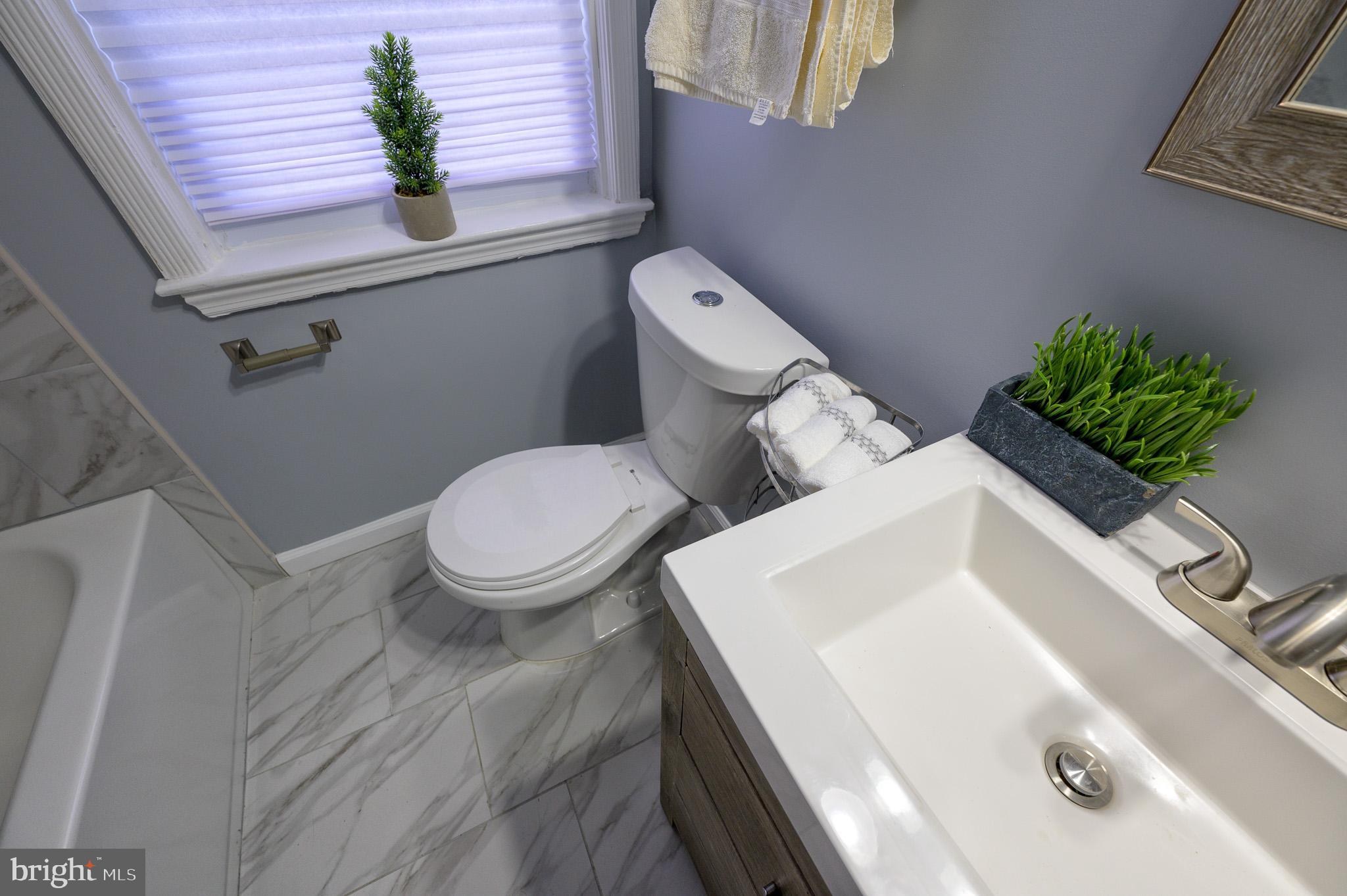 209 Westshire Road Baltimore, MD 21229 - Photo 12 of 37 Gallery Image 12
