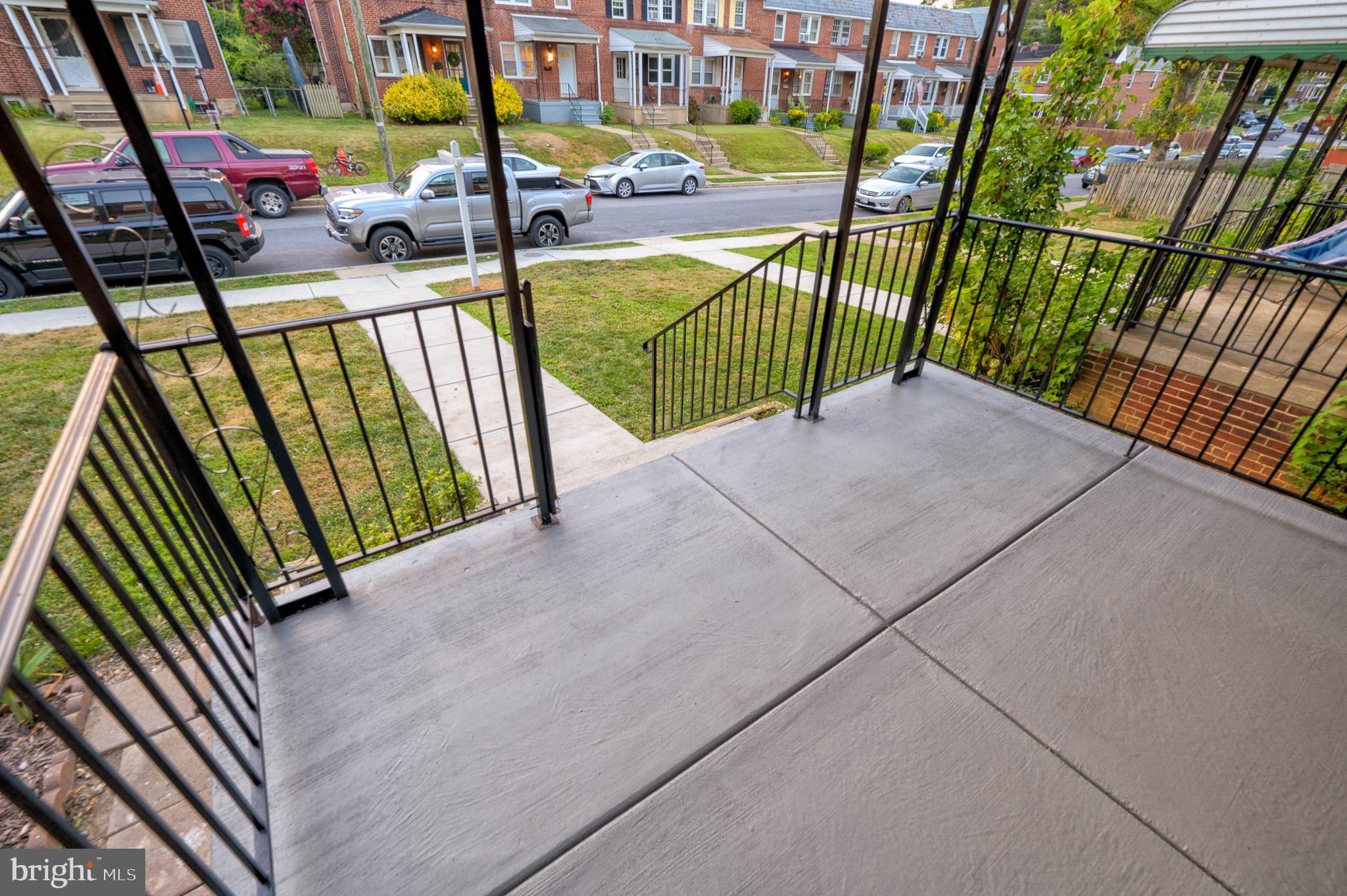 209 Westshire Road Baltimore, MD 21229 - Photo 4 of 37 Gallery Image 4