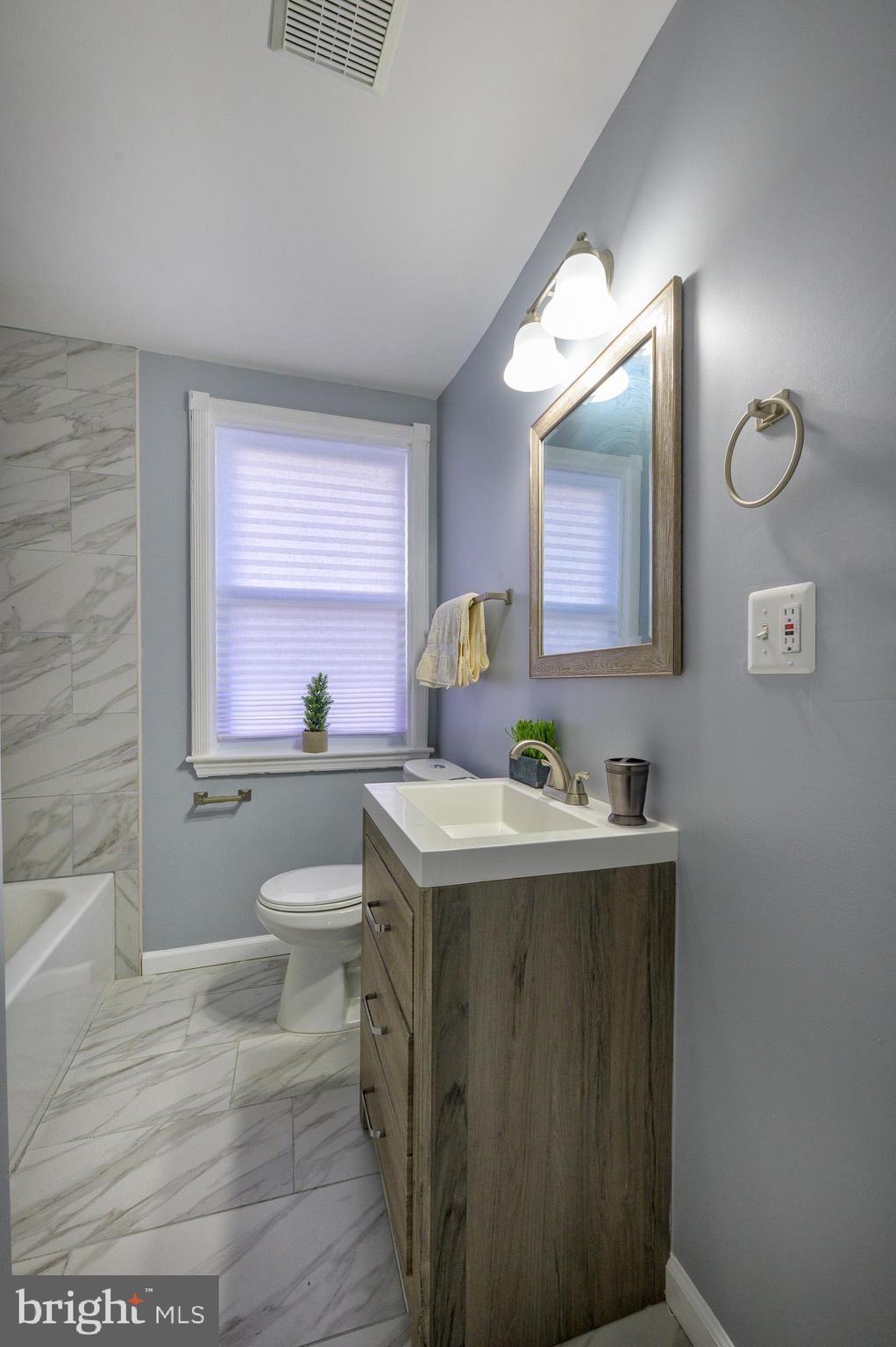209 Westshire Road Baltimore, MD 21229 - Photo 10 of 37 Gallery Image 10