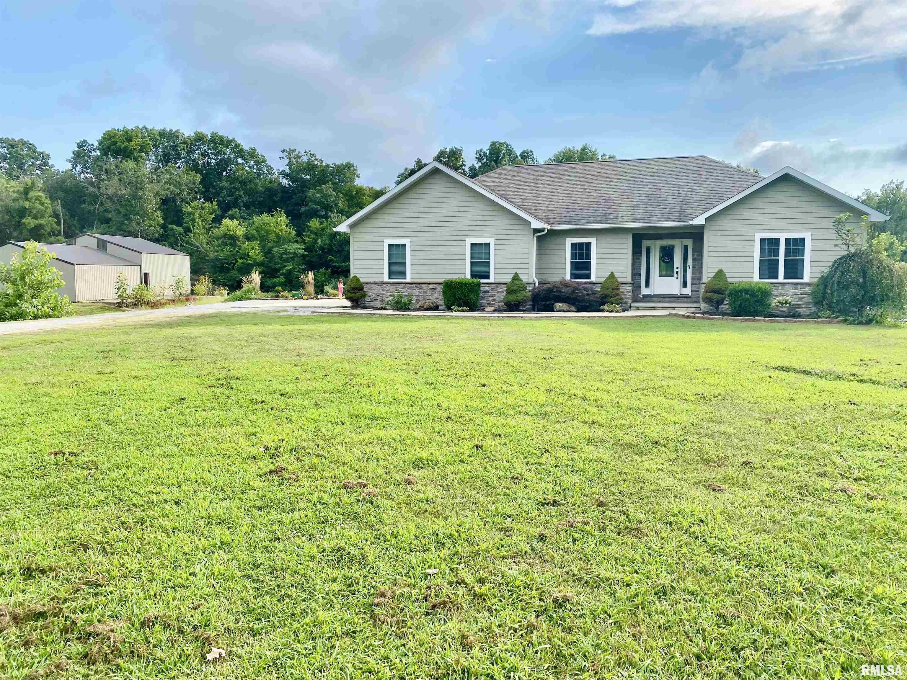 5060 England Road Kell, IL 62853 - Photo 1 of 27