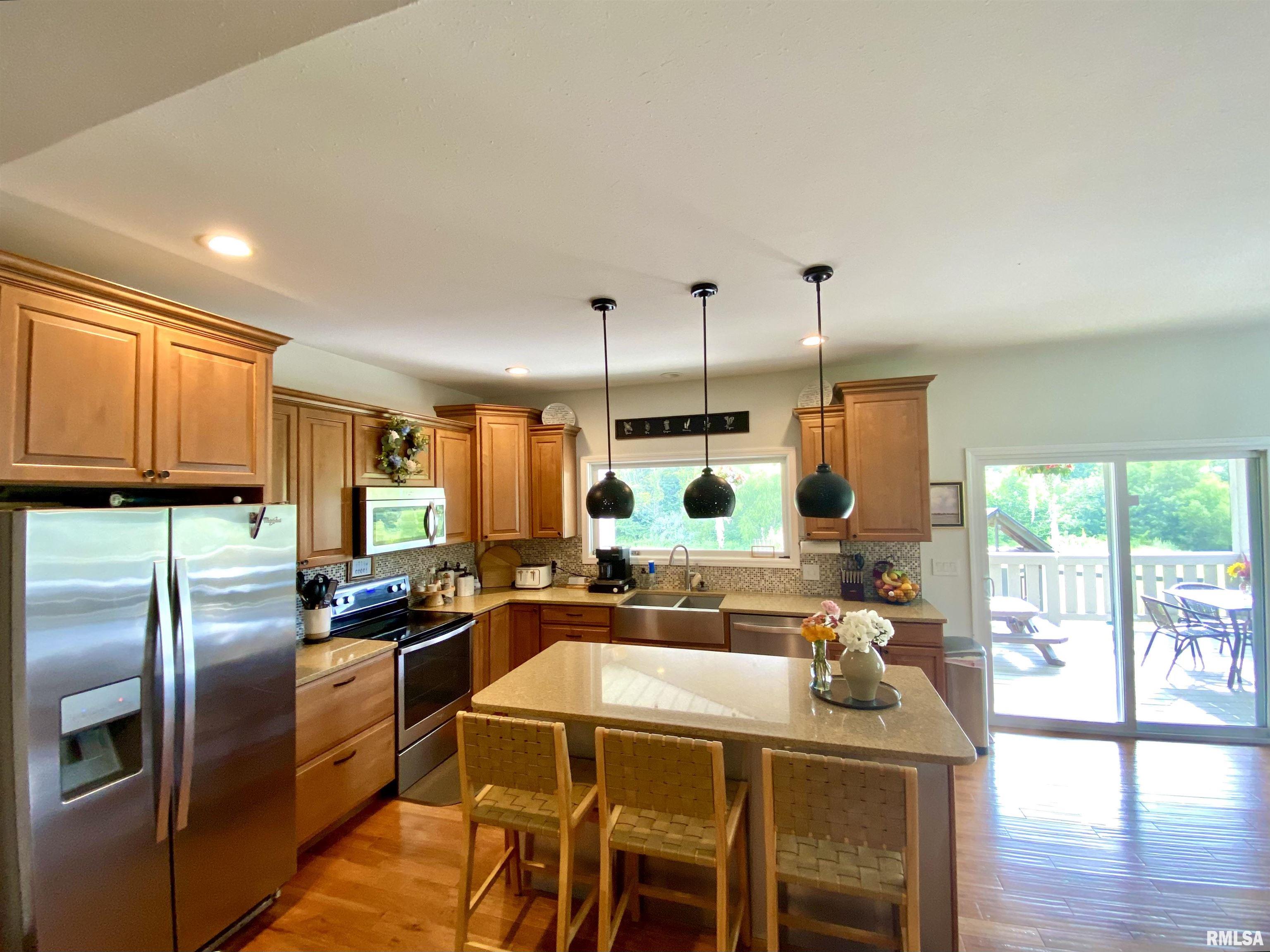 5060 England Road Kell, IL 62853 - Photo 5 of 27