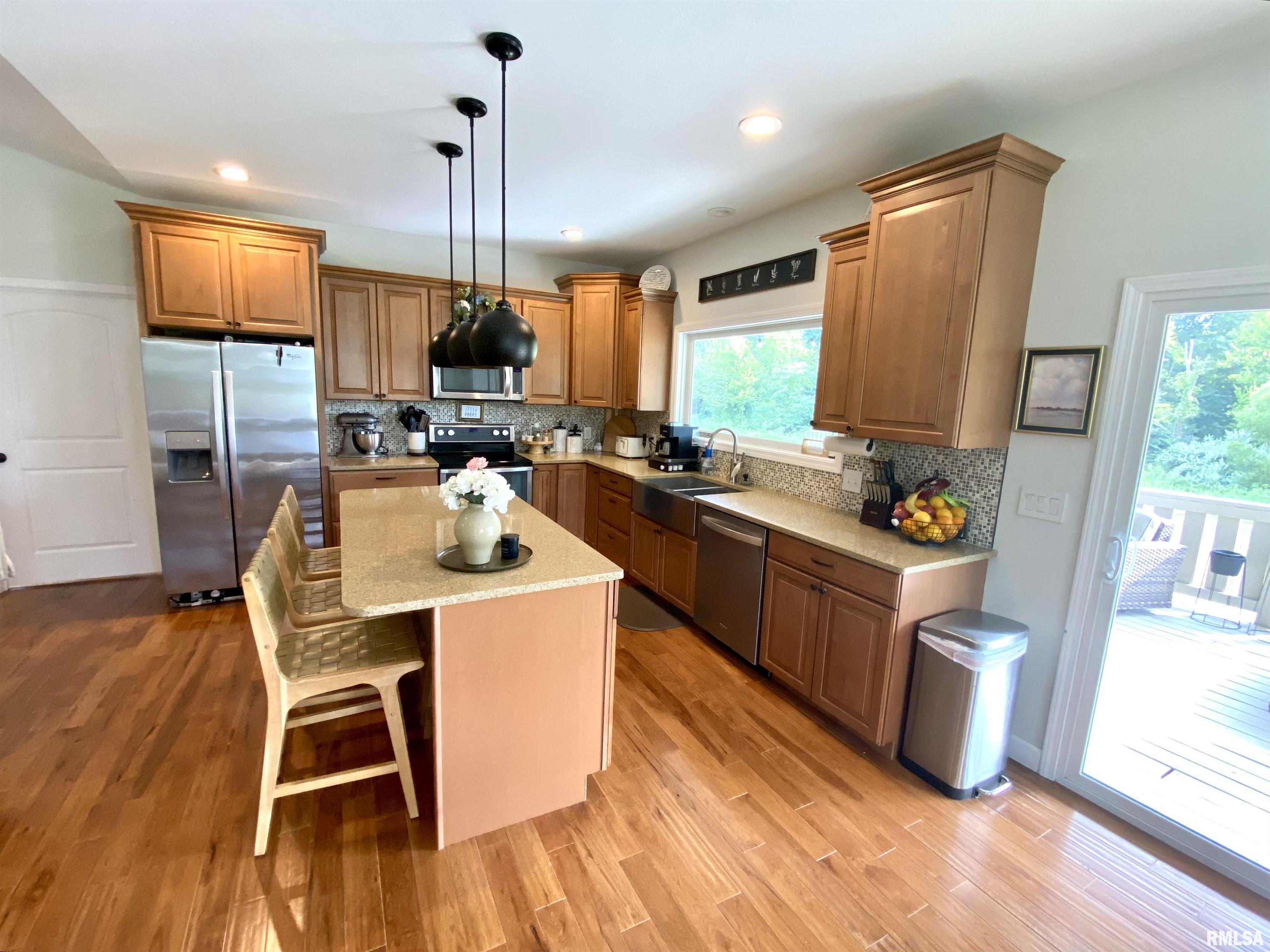 5060 England Road Kell, IL 62853 - Photo 6 of 27